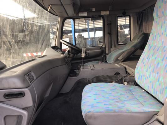 ขายหัวเก๋ง HINO PROFIA พร้อม เครื่อง K13C (335 แรงคอมมอลเร็ว )และ# # #เกียร์อีตั้น###.ราคา.280,000 มีเอกสารใบคุมครบทั้ง หัวเก๋งและเครื่อง หัวและเครื่องเก่านอกเชียงกง สะภาพสวย ยังไม่ได้ใช้งาน ลองติดเครื่องได้ สนใจโทร.081-3531946 ต่อ.บางนา &amp;ไอร์ดีลาย สิ