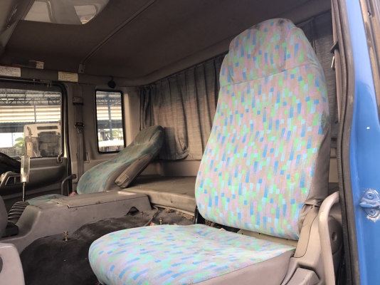 ขายหัวเก๋ง HINO PROFIA พร้อม เครื่อง K13C (335 แรงคอมมอลเร็ว )และ# # #เกียร์อีตั้น###.ราคา.280,000 มีเอกสารใบคุมครบทั้ง หัวเก๋งและเครื่อง หัวและเครื่องเก่านอกเชียงกง สะภาพสวย ยังไม่ได้ใช้งาน ลองติดเครื่องได้ สนใจโทร.081-3531946 ต่อ.บางนา &amp;ไอร์ดีลาย สิ