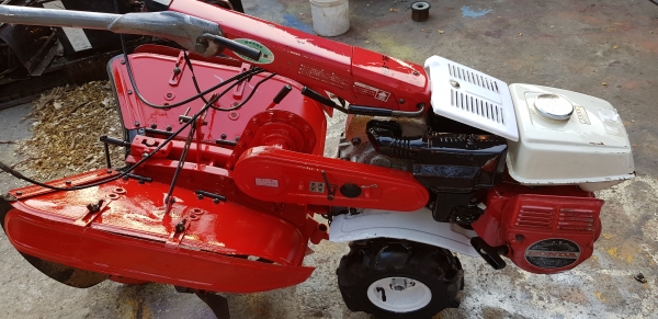 รถพรวนดิน สาดดิน ใบตีดินเต็มๆๆพร้อมใช้งาน รถพรวนดิน สาดดิน ใบตีดินเต็มๆๆพร้อมใช้งาน