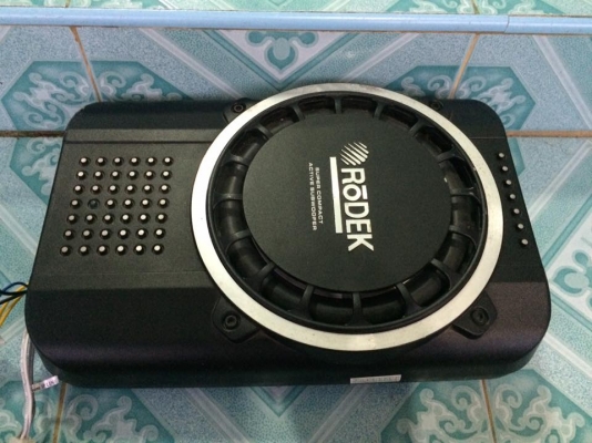 ซับบล็อก8นิ้ว Rodek ขาย 1850 บาท ใช้งานปกติ สนใจ0892425454 อยู่สระบุรี