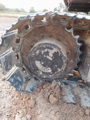 ขายด่วนPC100-3 เครื่องเดิม ปั้มเดิม แอรหนาว เอกสารอินวอยส์ ราคาต่อรองหน้างาน คอมนอก10000บ.