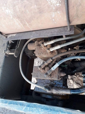 ขายด่วนPC100-3 เครื่องเดิม ปั้มเดิม แอรหนาว เอกสารอินวอยส์ ราคาต่อรองหน้างาน คอมนอก10000บ.