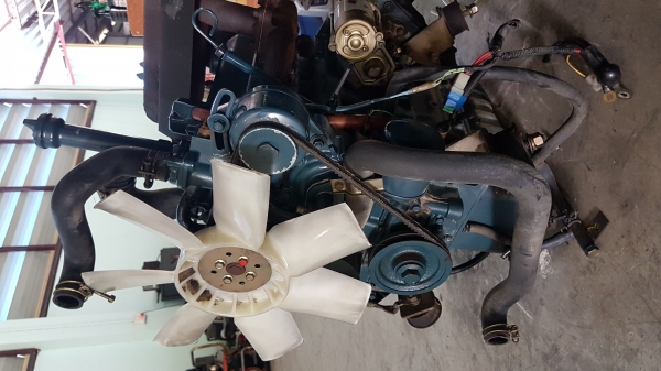 เครื่องยนต์ดีเซล kubota v1305 30แรงม้า รุ่นใหม่  direct injection สภาพสวย นำเข้าจากญี่ปุ่น