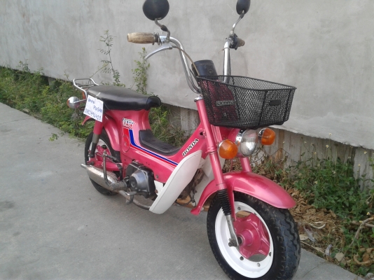 Honda chaly ชาลี เดิมสวย น่าใช้ครับ Honda chaly ชาลี เดิมสวย น่าใช้ครับ