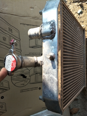 หม้อน้ำมิเนียมแปลงใส่วีออสมา