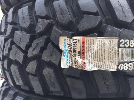 ขายยางใหม่ COOPER DISCOVERER STT PRO 32x11.5R15 ปี15 ชุดละ 27,900 บาท ขายยางใหม่ COOPER DISCOVERER STT PRO 32x11.5R15 ปี15 ชุดละ 27,900 บาท