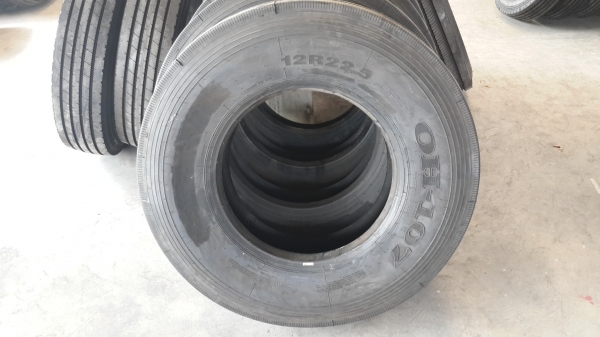 ** ราคาเส้นละ 5,900 ** ยางใหม่ 12R22.5 สูงกว่า11R เพียง2ซม. (ใช้แทน 11R และ 295 ได้เลย) ** ราคาเส้นละ 5,900 ** ยางใหม่ 12R22.5 สูงกว่า11R เพียง2ซม. (ใช้แทน 11R และ 295 ได้เลย)