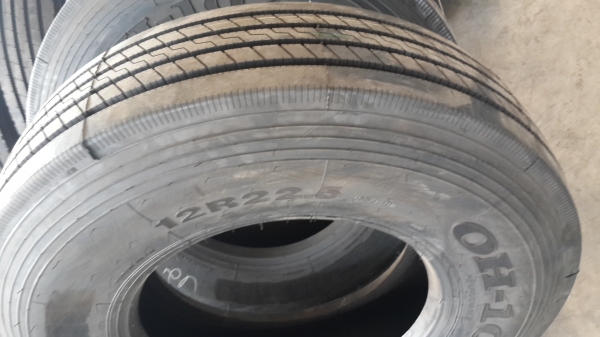** ราคาเส้นละ 5,900 ** ยางใหม่ 12R22.5 สูงกว่า11R เพียง2ซม. (ใช้แทน 11R และ 295 ได้เลย) ** ราคาเส้นละ 5,900 ** ยางใหม่ 12R22.5 สูงกว่า11R เพียง2ซม. (ใช้แทน 11R และ 295 ได้เลย)