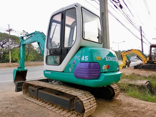 ขายรถขุด ยี่ห้อ:KOMATSU แบบ:PC45-1 รุ่น7 หัวเก๋ง ราคา 590,000 บาท (ราคานี้พร้อมติดแอร์-ติดฟิล์ม-พร้อมข้นย้ายให้) รถเก่านอกแท้ มีเอกสารใบอินวอย รถไม่เคยผ่านการใช้งานในไทย100\% สนใจติดต่อ-สอบถาม-ต่อรองราคา โทร : 099-907-9273 กิ๊ฟ กมลชนก , 099-907-3356 ช่างบั