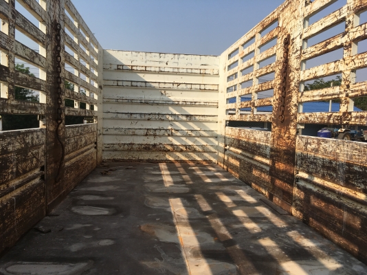 ขายกะบะไม่ดั้ม สามมิตร วาง360มา ยาว6.20 สูง2.20 สภาพสวยกริ๊บ