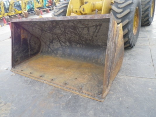 ขายรถตัก ยี่ห้อ Komatsu รุ่น 515-2 ขายรถตัก ยี่ห้อ Komatsu รุ่น 515-2