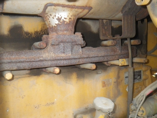 ขายรถตัก ยี่ห้อ Komatsu รุ่น 515-2 ขายรถตัก ยี่ห้อ Komatsu รุ่น 515-2