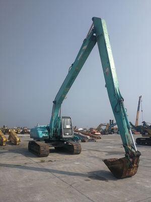ขายรถแม็คโคร KOBELCO SK200LC-3 บูมยาว นำเข้าจากญี่ปุ่น