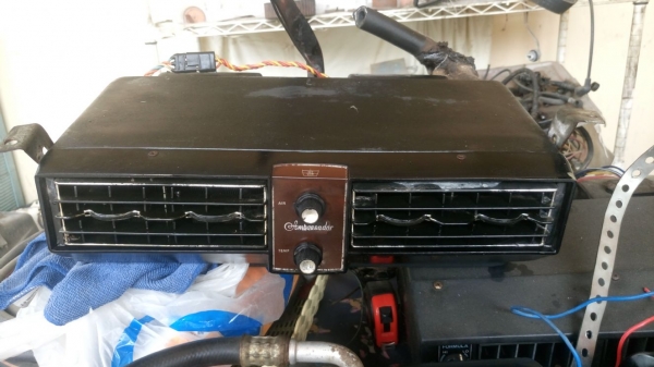 ขายตู้แอร์แขวนฟอมูล่าหน้าปรับได้แบบสองช่อง