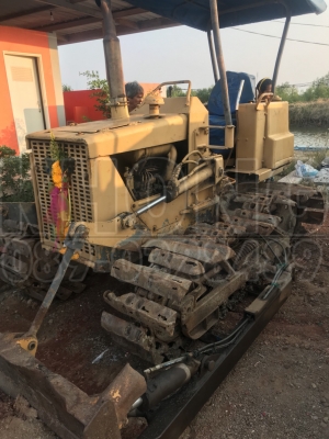 ขายด่วน รถแท็คเตอร์ komatsu d2 /5 เครืองดี ใบเดินต้องไปเปลี่ยน ขายตามสภาพ 60000 บาท