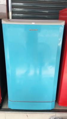 ตู้เย็น Panasonic 4.9 คิว สีน้ำเงิน รุ่น NR-AH146 สภาพดี เย็นปกติ ขายถูก