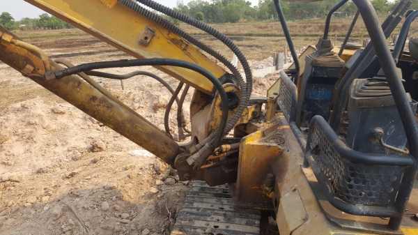 ขายตามสภาพ แบคโฮ KOMATSU PC40-5 ต้องเช็คช่วงล่างใหม่ เครื่องติด ปั้มดี สลักหลวมหลายจุด ราคาต่อรองได้