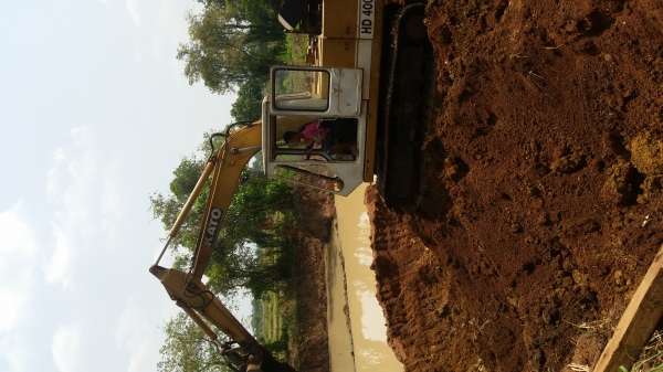 ขายแมคโฮHD400 สภาพสวยพร้อมใช้งาน ช่วงล่าง120 ใช้งานเสร็จแล้วขายครับ