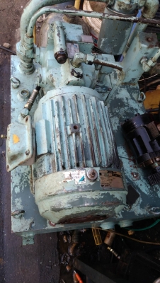 ซุดปั๊มไฮดรอลิกไของไดกิ้นตัวใหญ่