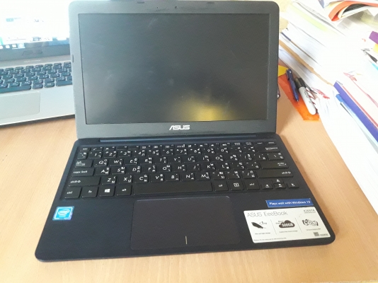 ขายAsus Eeebook X205TA สภาพเครื่องใหม่ เน็ตบุต จอ11.6" ขายAsus Eeebook X205TA สภาพเครื่องใหม่ เน็ตบุต จอ11.6"