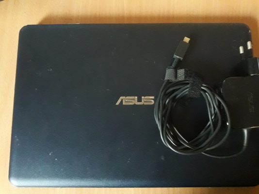 ขายAsus Eeebook X205TA สภาพเครื่องใหม่ เน็ตบุต จอ11.6"