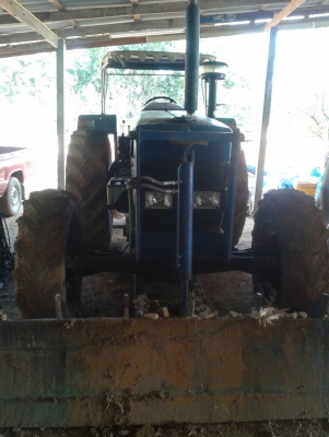 ขายรถไถ NEW HOLLAN 6640 (4WD) ปี 96 พร้อมหางสาม รถพร้อมใช้ ทะเบียนพร้อมโอน