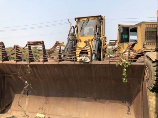ขาย 685,000 รถตักตีนแกะ VOLVO L160 เครื่องดี เกียร์ดี สภาพจอด(สตาร์ทติด)  เอกสารชื้อขาย  รถอยู่ นครปฐม โทร 0610710295