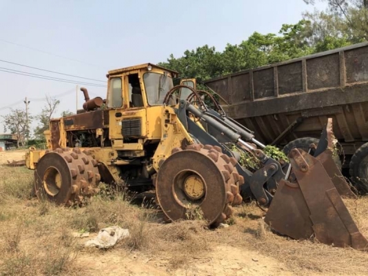 ขาย 685,000 รถตักตีนแกะ VOLVO L160 เครื่องดี เกียร์ดี สภาพจอด(สตาร์ทติด)  เอกสารชื้อขาย  รถอยู่ นครปฐม โทร 0610710295