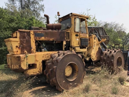 ขาย 685,000 รถตักตีนแกะ VOLVO L160 เครื่องดี เกียร์ดี สภาพจอด(สตาร์ทติด)  เอกสารชื้อขาย  รถอยู่ นครปฐม โทร 0610710295