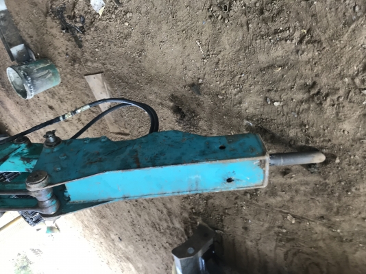 หัวแย๊กนำเข้า ยี่ห้อ : FURUKAWA ใส่รถขุด PC-30 , PC-35 หัวแย๊กนำเข้า ยี่ห้อ : FURUKAWA ใส่รถขุด PC-30 , PC-35