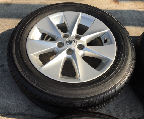 ล้อแม็ก Toyota Alphard (ลาย 7 ก้าน) ขอบ 17 พร้อมยาง Yokohama 215-60-17 ปลายปี 13
