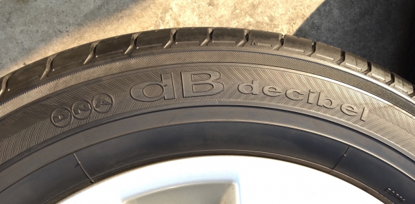 ล้อแม็ก Toyota Alphard (ลาย 7 ก้าน) ขอบ 17 พร้อมยาง Yokohama 215-60-17 ปลายปี 13