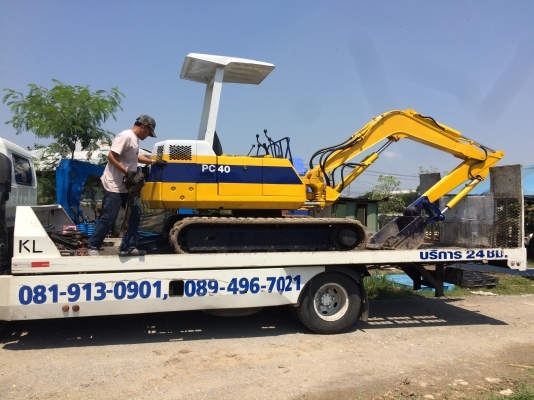 ขายรถแบคโฮ ติดต่อ 086-324-1992 086-775-7900