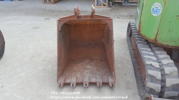 FROM JAPANขายถูกด่วนๆBUCKET EX40 ,EX50 ,EX60 ,EX100 /แบบธรรมดา 5ฟัน / ปากกว้าง:73cm. /ราคาเพียง(ใบละ) 17,000 บาท สนใจรีบติดต่อ 0819337688