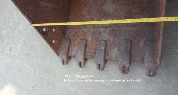 FROM JAPANขายถูกด่วนๆBUCKET EX40 ,EX50 ,EX60 ,EX100 /แบบธรรมดา 5ฟัน / ปากกว้าง:73cm. /ราคาเพียง(ใบละ) 17,000 บาท สนใจรีบติดต่อ 0819337688