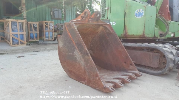 FROM JAPANขายถูกด่วนๆBUCKET EX40 ,EX50 ,EX60 ,EX100 /แบบธรรมดา 5ฟัน / ปากกว้าง:73cm. /ราคาเพียง(ใบละ) 17,000 บาท สนใจรีบติดต่อ 0819337688