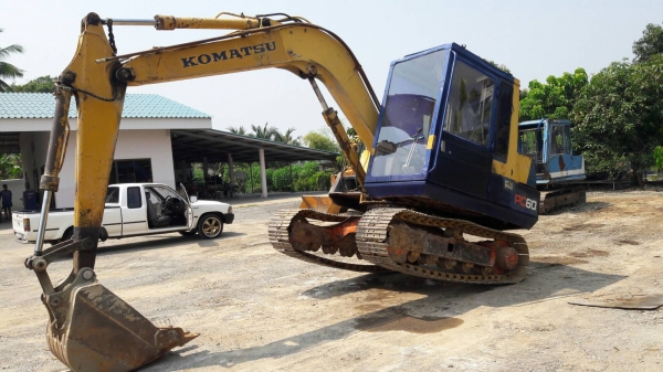 PC 60-5 สภาพสวยพร้อมใช้งานราคา 380,000 รถอยู่ กทม.