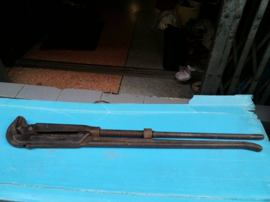 กุญแจจับแป๊บ DOWIDAT 175T 4" made in Germany