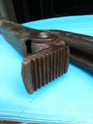 กุญแจจับแป๊บ DOWIDAT 175T 4" made in Germany