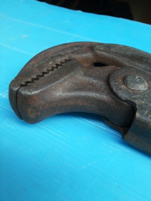 กุญแจจับแป๊บ DOWIDAT 175T 4" made in Germany