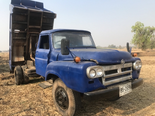 ขาย 195000 บาท 6 ล้อดั้มหัวยาว Isuzu เครื่อง 145 แรงเฟืองท้ายใหญ่ ทะเบียนขาด 2 ปีรถวิ่งงาน สนใจดูรถใ