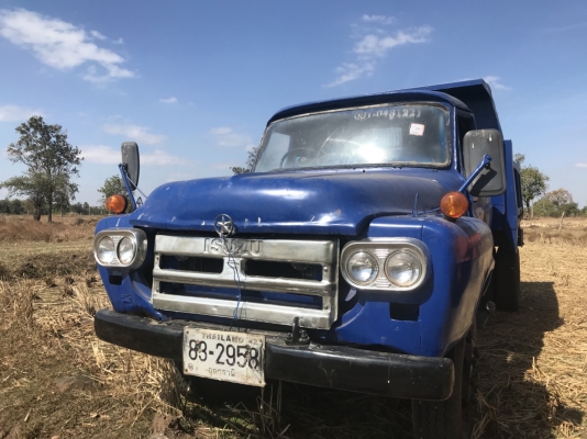 ขาย 195000 บาท 6 ล้อดั้มหัวยาว Isuzu เครื่อง 145 แรงเฟืองท้ายใหญ่ ทะเบียนขาด 2 ปีรถวิ่งงาน สนใจดูรถใ ขาย 195000 บาท 6 ล้อดั้มหัวยาว Isuzu เครื่อง 145 แรงเฟืองท้ายใหญ่ ทะเบียนขาด 2 ปีรถวิ่งงาน สนใจดูรถใ