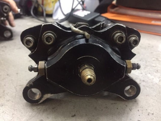 ขายคาลิปเปอร์ willwood สภาพสวยๆ2ตัว ขายคาลิปเปอร์ willwood สภาพสวยๆ2ตัว