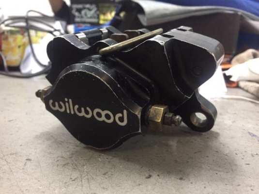 ขายคาลิปเปอร์ willwood สภาพสวยๆ2ตัว ขายคาลิปเปอร์ willwood สภาพสวยๆ2ตัว