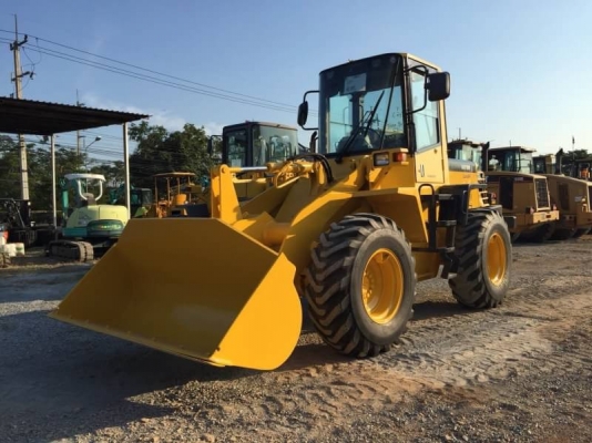 ขาย KOMATSU WA100-3 นำเข้าจากญี่ปุ่น โทร.090-986-2521 อ๊อบ