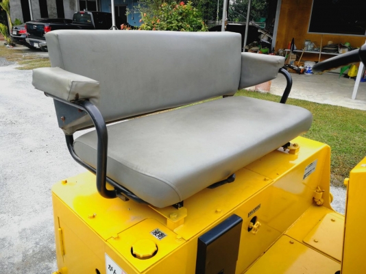 ขายครับ รถบด SAKAI TW350 รถนำเข้าจากญี่ปุ่น โทร.090-986-2521 อ๊อบ