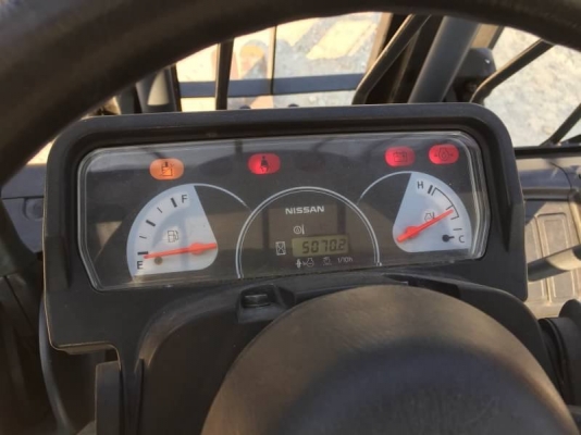 NISSAN 1ตัน เสา3เมตร นำเข้าจากญี่ปุ่น โทร.090-986-2521 อ๊อบ