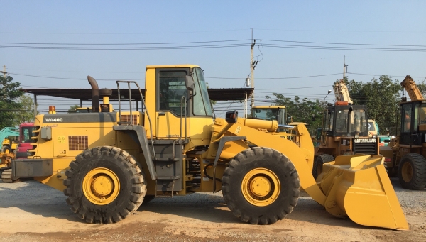 KOMATSU WA400-3E จากญี่ปุ่นแท้ สภาพสวย พร้อมใช้งาน โทร.090-986-2521 อ๊อบ
