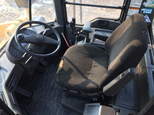 KOMATSU WA400-3E จากญี่ปุ่นแท้ สภาพสวย พร้อมใช้งาน โทร.090-986-2521 อ๊อบ