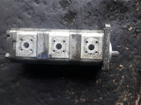 ขายปั้ม 2 ตอน สภาพพร้อมใช้งาน ขายปั้ม 2 ตอน สภาพพร้อมใช้งาน